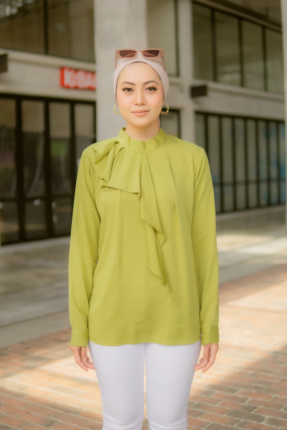 FIONA BLOUSE – LIME